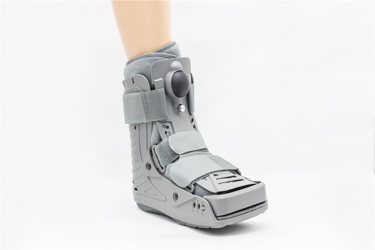 AIR WALKING BOOT KISA 